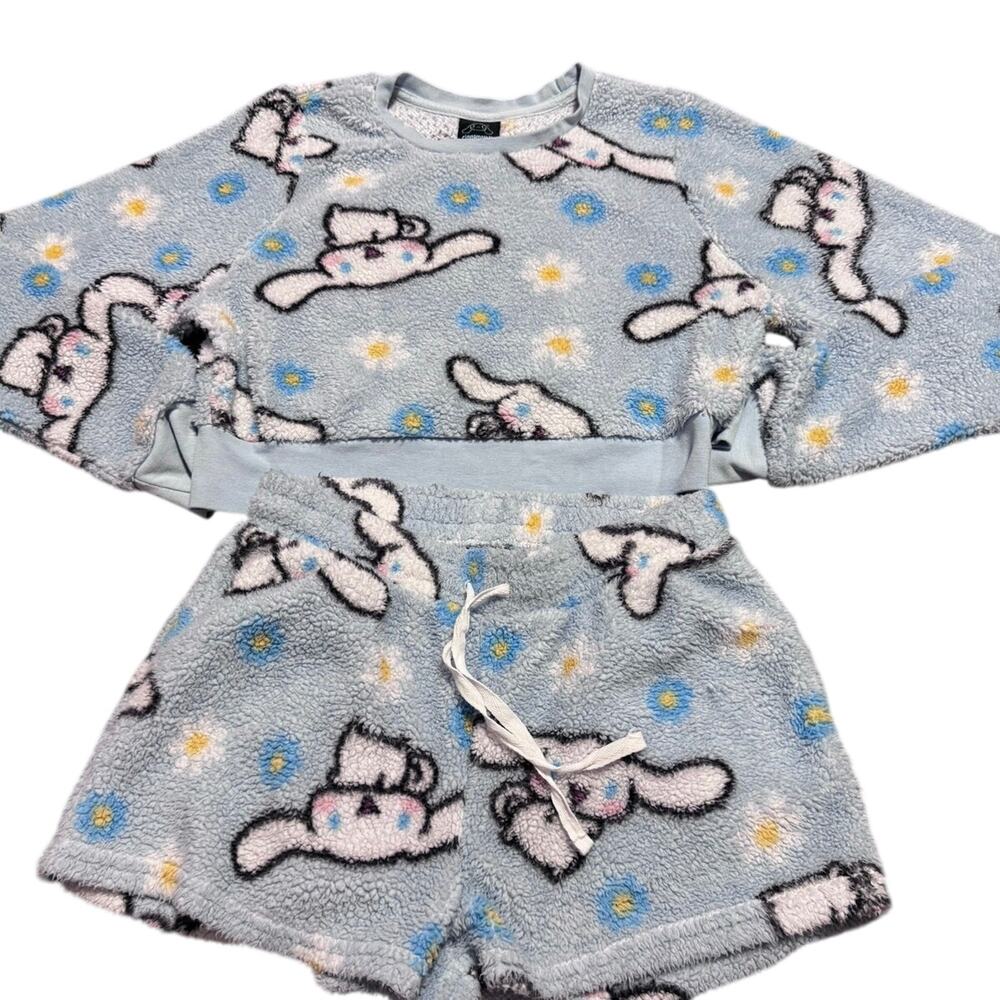 Sanrio Cinnamoroll Sherpa Fleece Pajama Set, Medium, Hot Topic